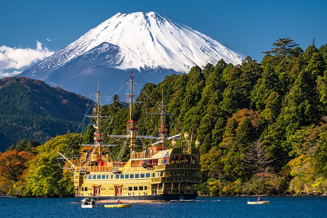 Mt. Fuji 5th Station, Owakudani Ropeway, Pirate Ship plus Outlet shopping!