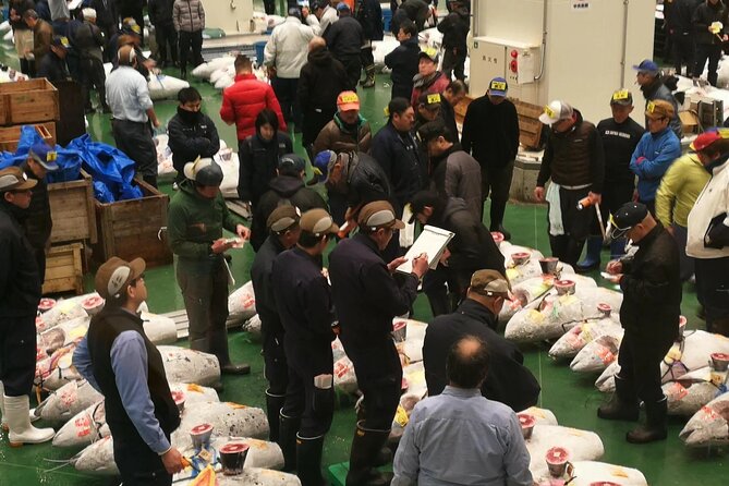 Tuna Auction and Tokyo Toyosu Fish Market Tour