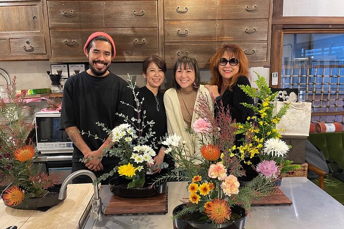 Flower Arrangement “Ikebana” in YANAKA / Taito-ku / TOKYO.